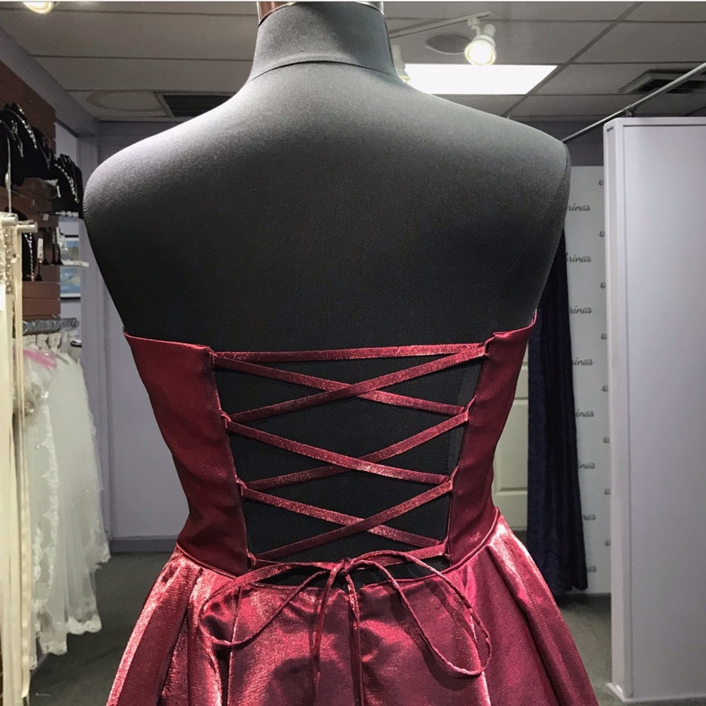 Sherri Hill - Style 52969 - Size 16 - Wine - Picture 4 of 4